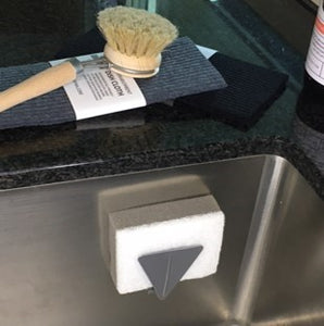 Magnetic In-Sink Brush Holder